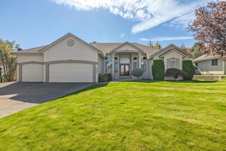 2807 W 43rd Ct, Kennewick, WA 99337