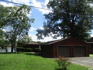 134 Mundell Dr, Benton, IL 62812