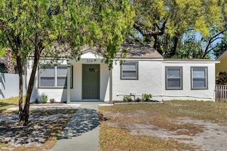 304 E Hanlon St, Tampa, FL 33604