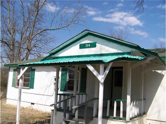 504 Cummings Ave, Pocola, OK 74902
