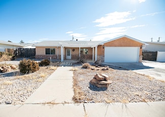 809 Kingman Ave, Grants, NM 87020
