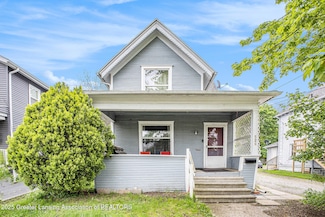 526 N Sycamore St, Lansing, MI 48933