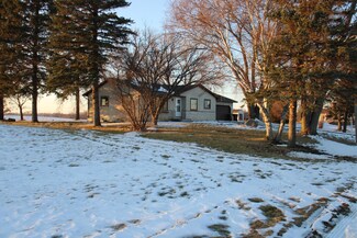 9402 65th St NE, Albertville, MN 55301