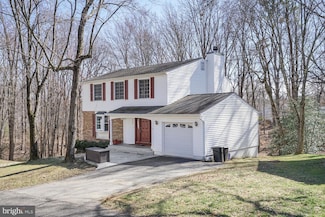 8287 Morning Dew Ct, Springfield, VA 22153
