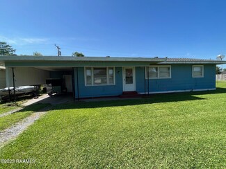 1326 Delasalle Dr, New Iberia, LA 70560