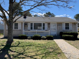 20 Clinton Cir, South Dennis, MA 02660