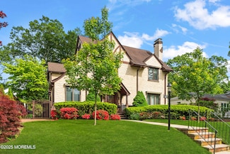 567 Deal Pkwy, Allenhurst, NJ 07711