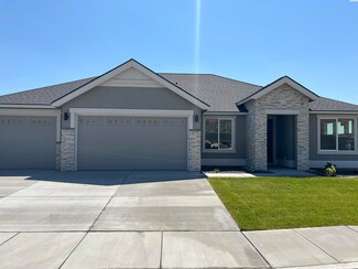 383 Ventus St, Richland, WA 99352