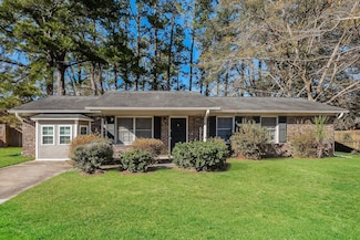 112 Beatrice Ln, Summerville, SC 29485