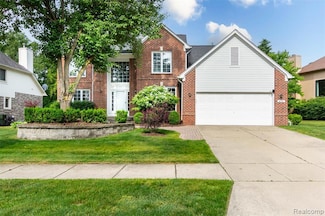 878 Dakota, Rochester Hills, MI 48307