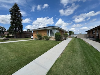 2115 Sunnyside Ave, Westchester, IL 60154