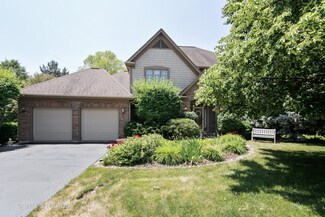 3624 Glenlake Dr, Glenview, IL 60026