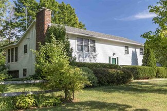 15 Pinehurst Dr, Shelburne, VT 05482