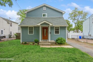 454 S Laurel Ave, Keansburg, NJ 07734