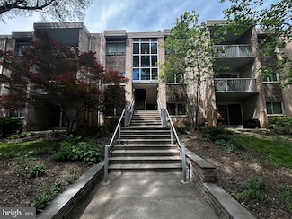 2908 Kings Chapel Rd Unit 3/12, Falls Church, VA 22042