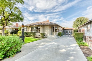 147 E Fedora Ave, Fresno, CA 93704