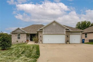 1208 N Glenview Ave, Independence, MO 64056