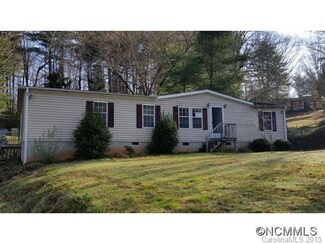 518 Pisgah Shadows Rd, Penrose, NC 28766