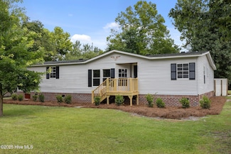 2370 April Ln, Greenville, NC 27834