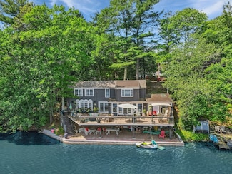220 Oakridge Ave, North Attleboro, MA 02760