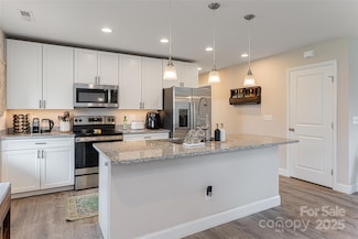 17 Fair Oaks Rd, Arden, NC 28704