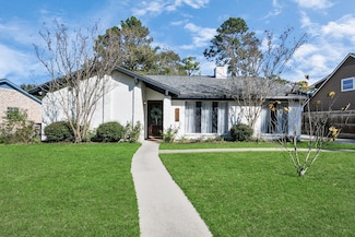 1971 Round Spring Dr, Kingwood, TX 77339