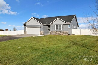 3814 N 2456 E, Filer, ID 83328
