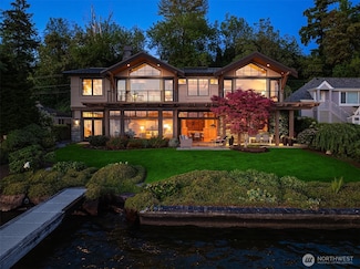 245 Lake Ave W, Kirkland, WA 98033