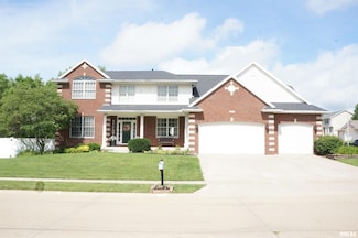 2810 Emerald Dr, Davenport, IA 52804