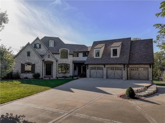 1900 NE 159th St, Smithville, MO 64089