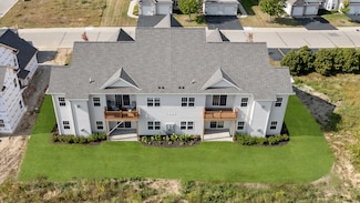 1883 Woodland Way, Slinger, WI 53086