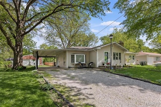 407 E Mill St, Freeburg, IL 62243