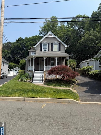114 Colony Ave, Park Ridge, NJ 07656