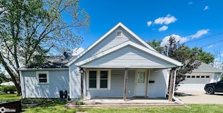 1975 Greenwood Dr, Ottumwa, IA 52501