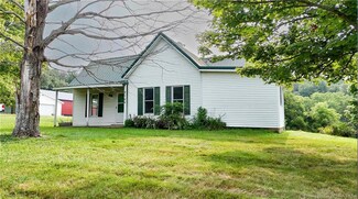 2706 Canal Ln, Georgetown, IN 47122