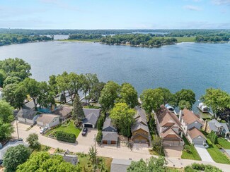 4729 Island View Dr, Mound, MN 55364