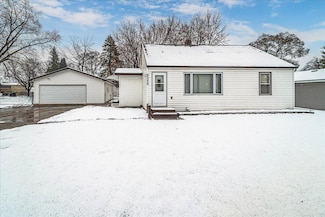 5326 Saint Stephens St, New Brighton, MN 55112