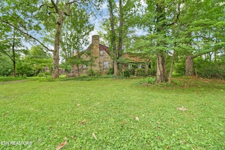 1230 Deep Draw Rd, Crossville, TN 38555