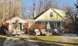 17 Greene Ave, Cranston, RI 02920