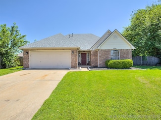 1604 W Los Angeles Cir, Broken Arrow, OK 74011