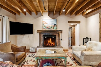 220 1/2 Mckenzie St, Santa Fe, NM 87501