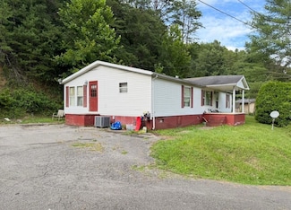 1039 Right Fork Bull Creek Rd, Prestonsburg, KY 41653