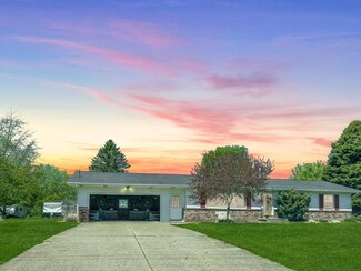 4033 Baumhoff Ave NW, Comstock Park, MI 49321