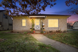 505 Branch St, Hartford, WI 53027