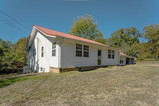 1625 N Main St, Water Valley, MS 38965