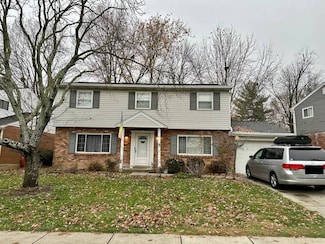 1903 Robinway Dr, Cincinnati, OH 45230