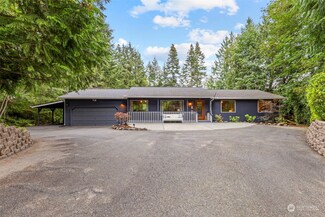 25252 Chris Ln NE, Kingston, WA 98346