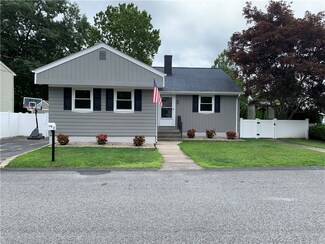 17 Digiulio Dr, North Providence, RI 02911
