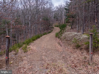 153 Hawk Ridge Trail, Berkeley Springs, WV 25411