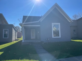 411 W 1st St, Rushville, IN 46173
